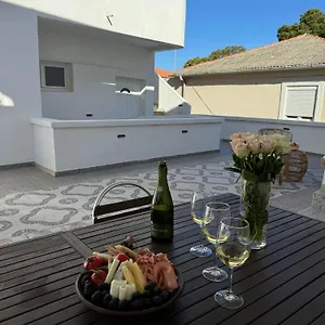 pag-vero-apartments.hotelinzadar.com/