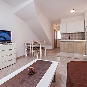 Sara-andrea Apartman